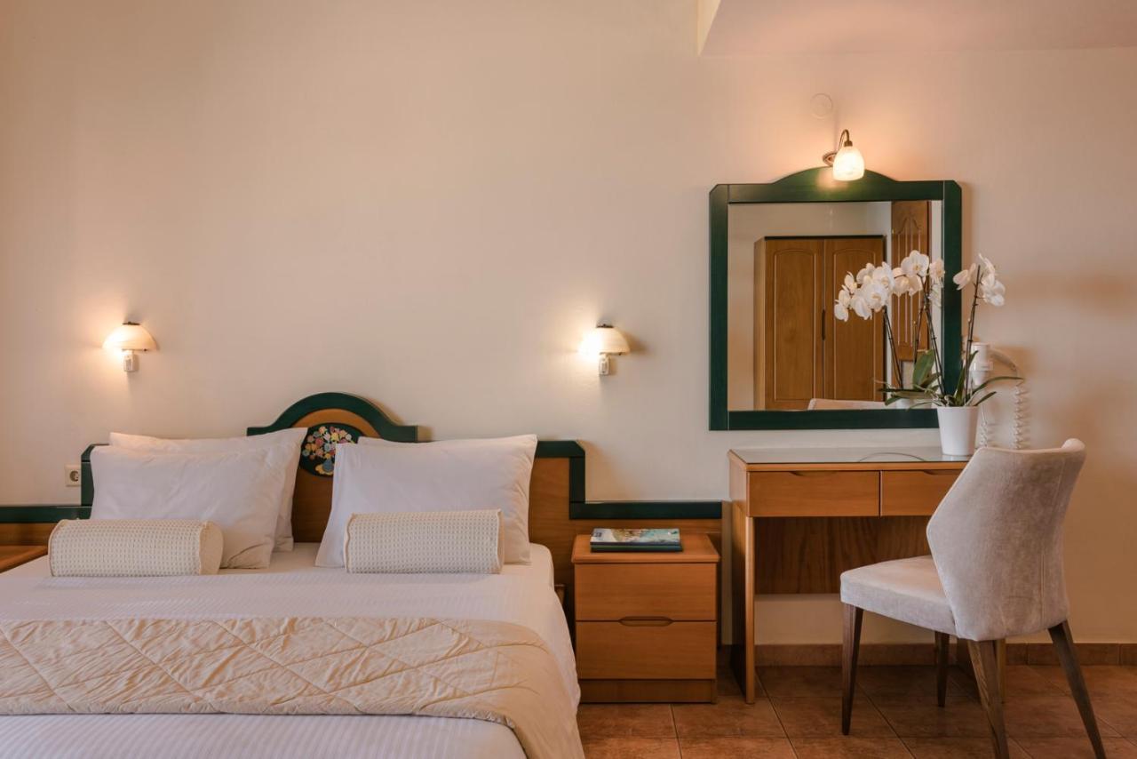 Valledi Village Hotel Kými Eksteriør bilde