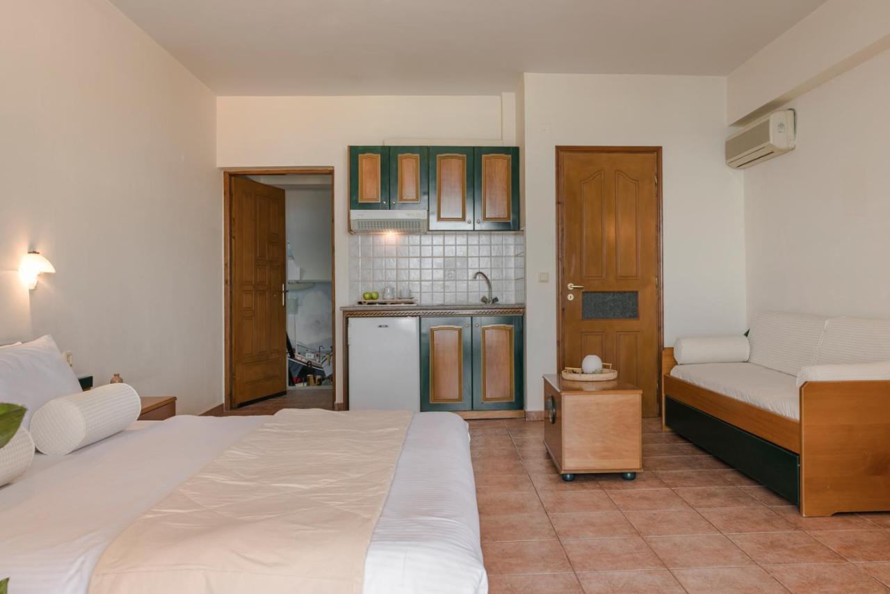 Valledi Village Hotel Kými Eksteriør bilde