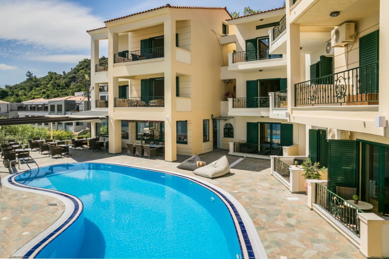 Valledi Village Hotel Kými Eksteriør bilde
