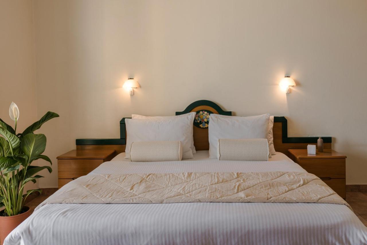 Valledi Village Hotel Kými Eksteriør bilde